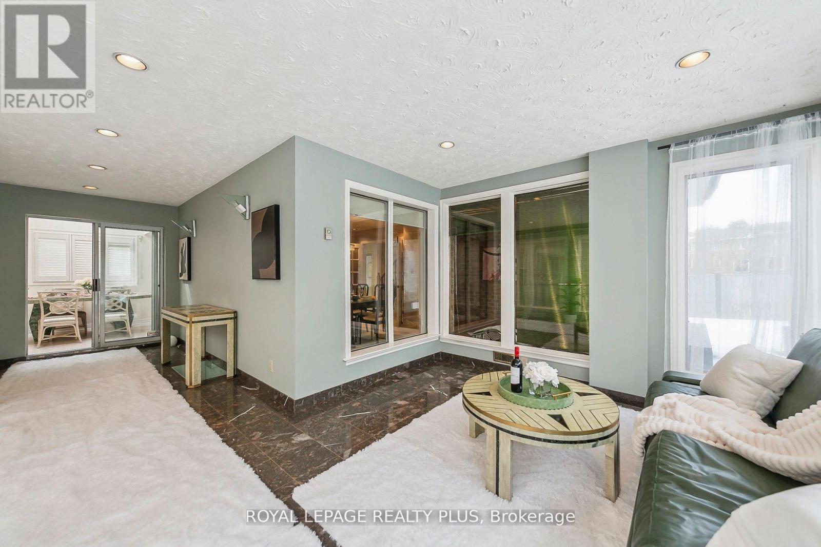 












4143 TAPESTRY TRAIL

,
Mississauga,




Ontario
L4W4E4

