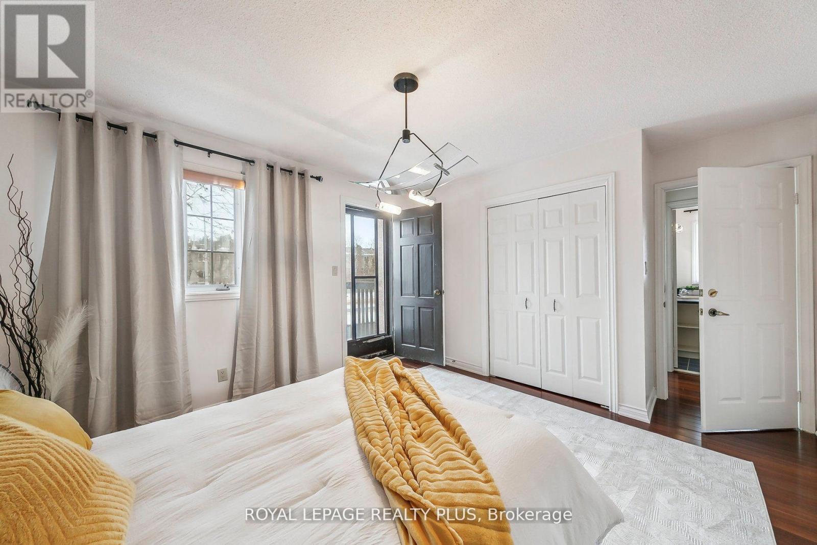 












4143 TAPESTRY TRAIL

,
Mississauga,




Ontario
L4W4E4


