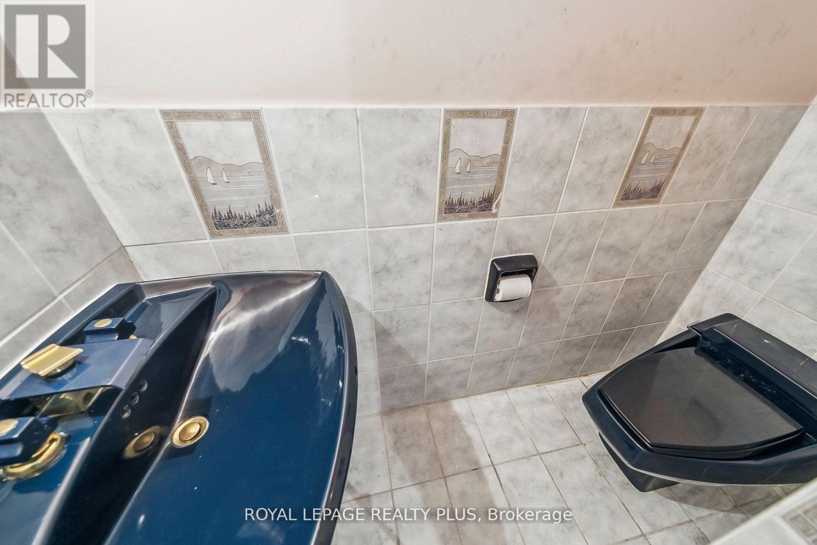 












4143 TAPESTRY TRAIL

,
Mississauga,




Ontario
L4W4E4

