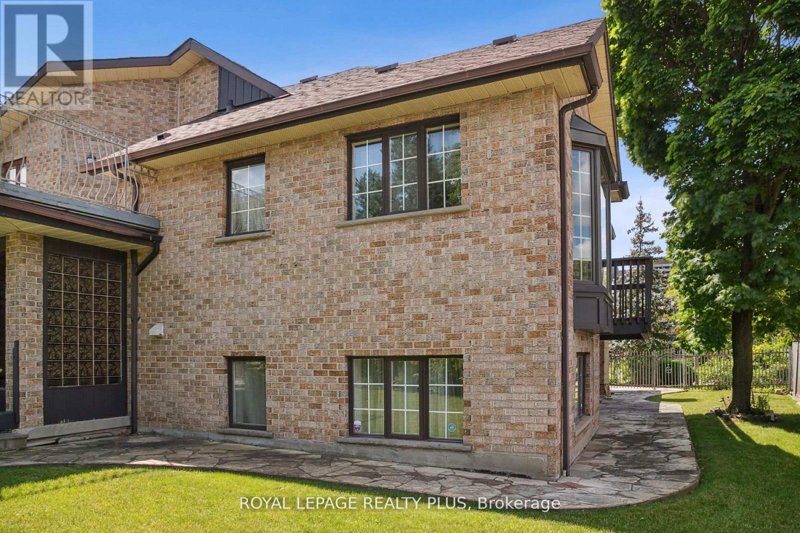 












4143 TAPESTRY TRAIL

,
Mississauga,




Ontario
L4W4E4

