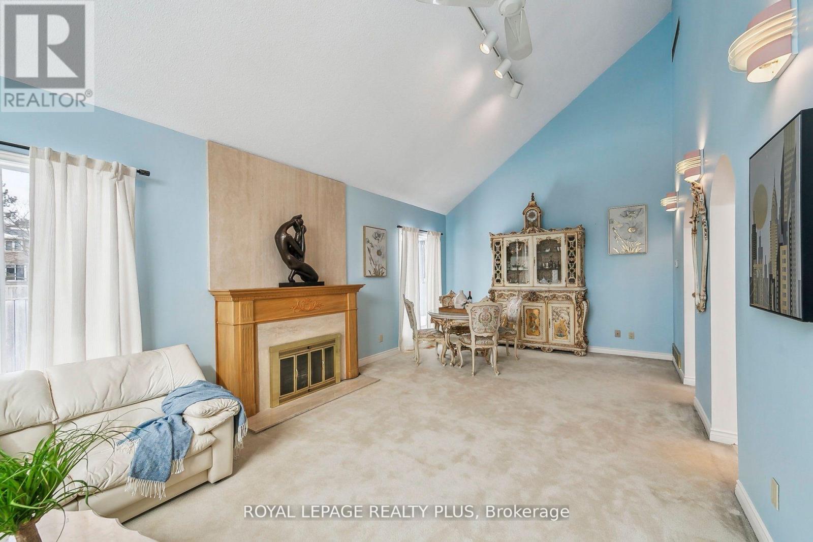 












4143 TAPESTRY TRAIL

,
Mississauga,




Ontario
L4W4E4

