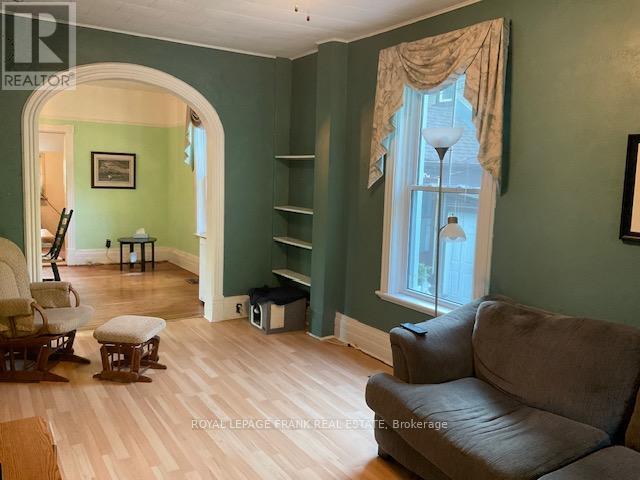 












168 RUBIDGE STREET

,
Peterborough Central (South),




Ontario
K9J3N7

