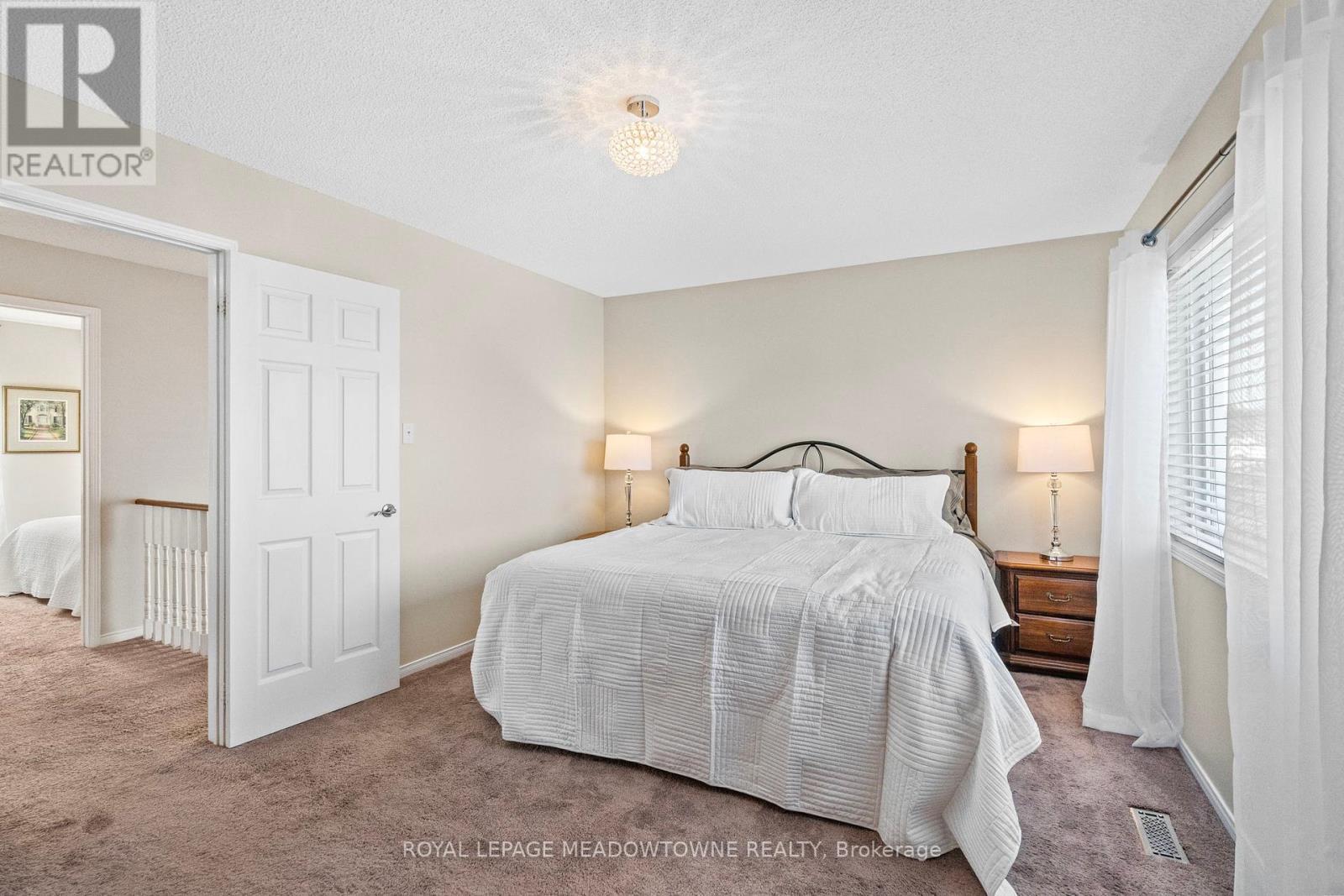 












1127 DEACON DRIVE

,
Milton,




Ontario
L9T5T1

