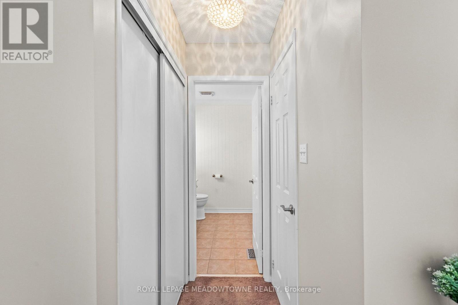 












1127 DEACON DRIVE

,
Milton,




Ontario
L9T5T1

