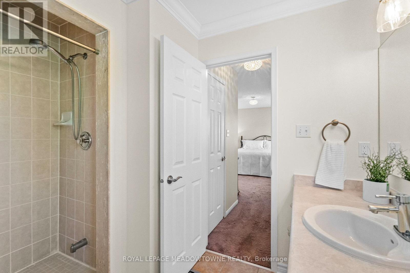 












1127 DEACON DRIVE

,
Milton,




Ontario
L9T5T1

