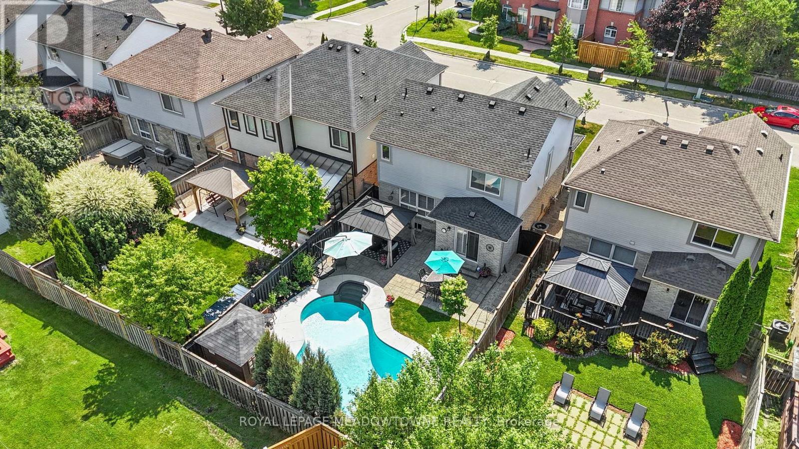 












1127 DEACON DRIVE

,
Milton,




Ontario
L9T5T1

