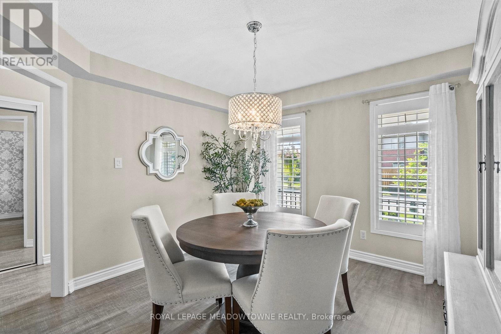 












1127 DEACON DRIVE

,
Milton,




Ontario
L9T5T1


