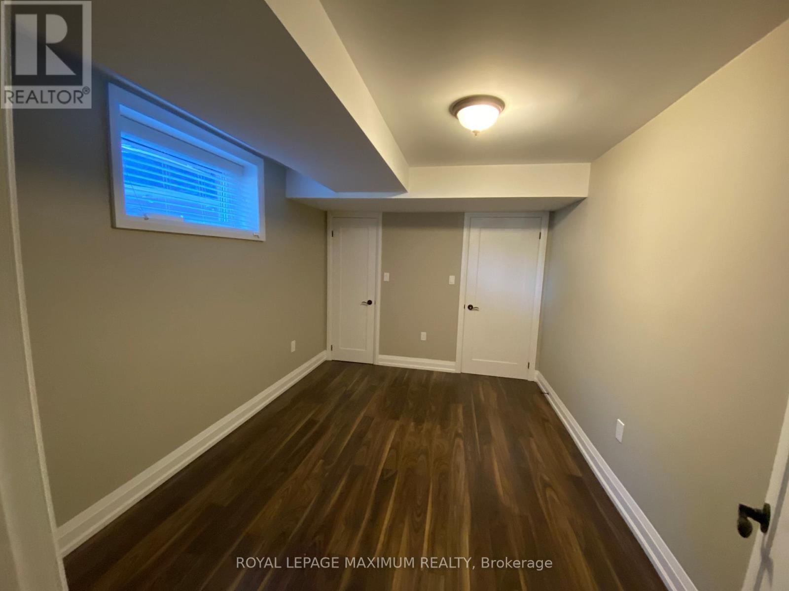 












BASEMENT - 84 ENFIELD AVENUE

,
Toronto,




Ontario
M8W1T9

