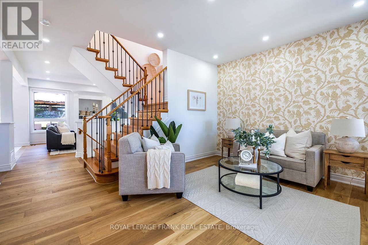 












1533 CLEARBROOK DRIVE

,
Oshawa (Taunton),




Ontario
L1K2P6


