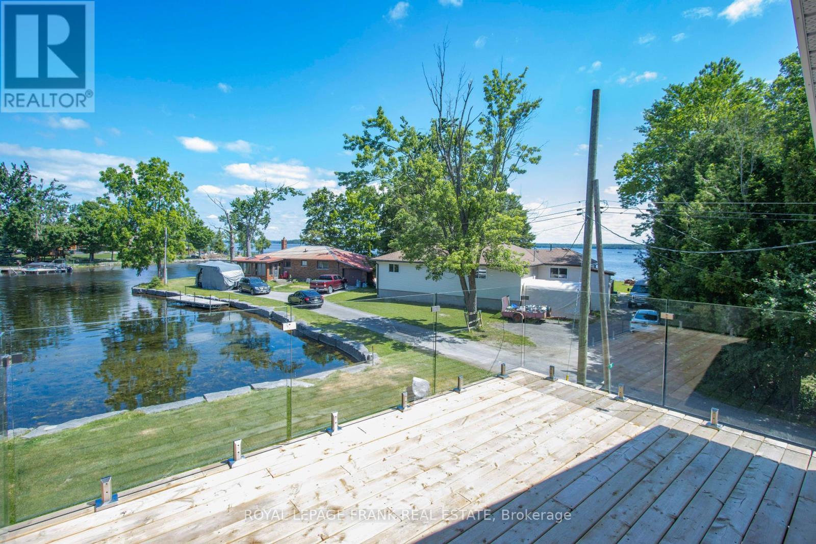 












71 FALLS BAY ROAD

,
Kawartha Lakes (Bobcaygeon),




Ontario
K0M1A0

