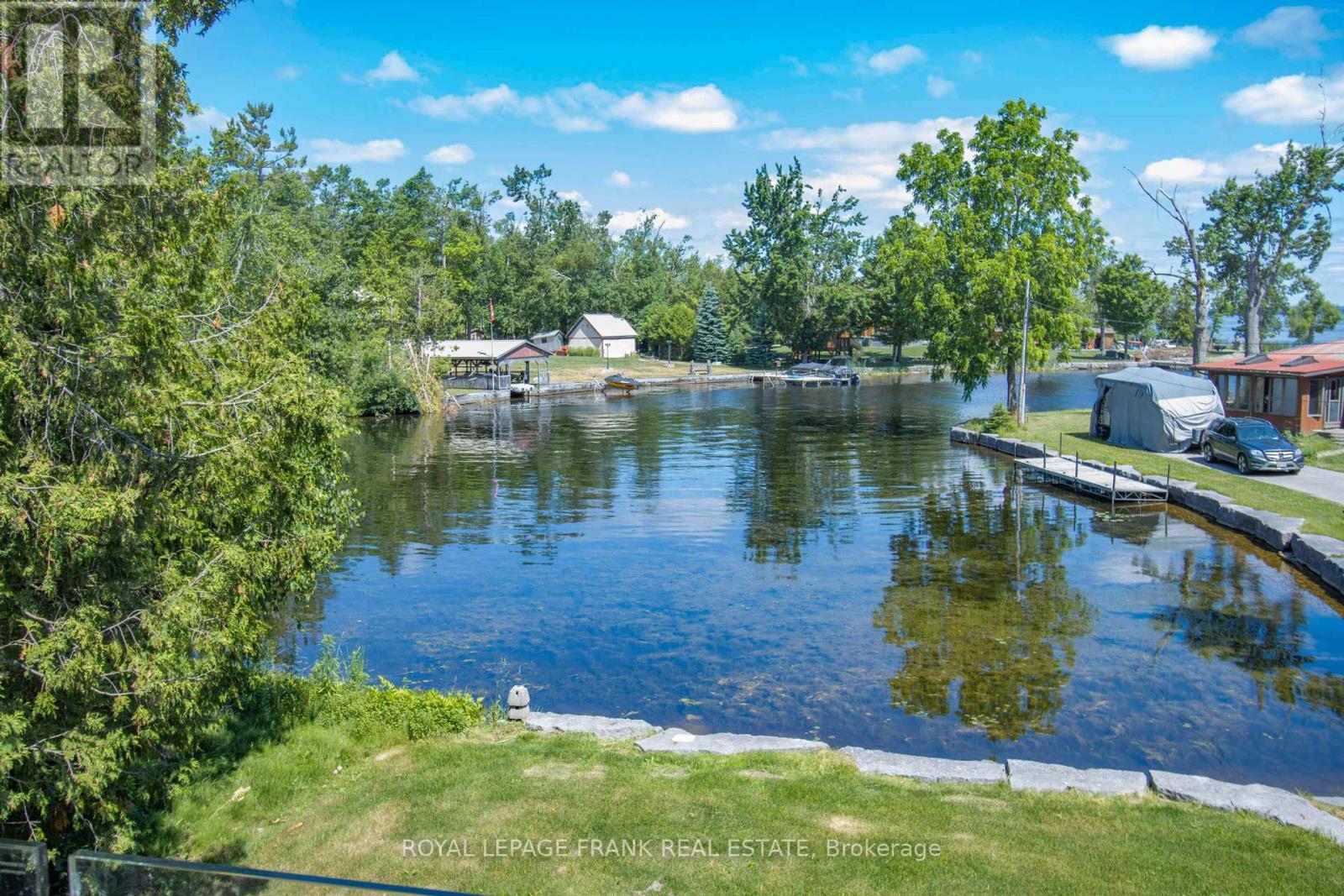 












71 FALLS BAY ROAD

,
Kawartha Lakes (Bobcaygeon),




Ontario
K0M1A0

