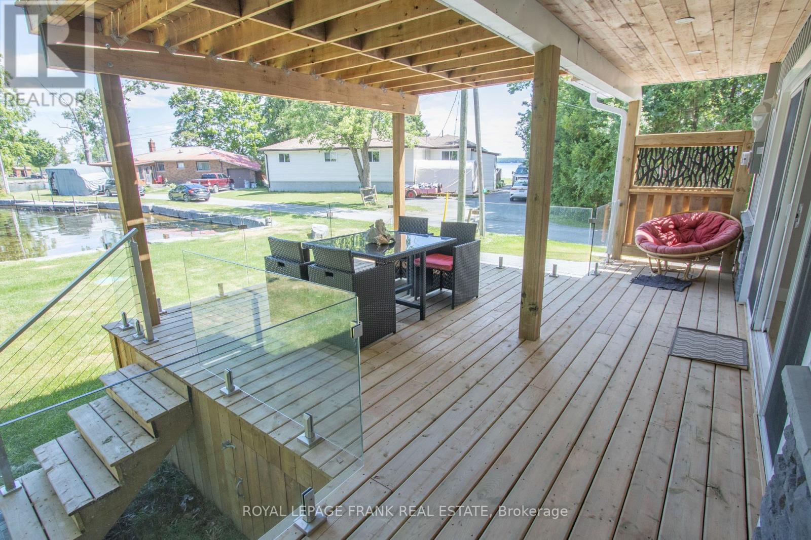 












71 FALLS BAY ROAD

,
Kawartha Lakes (Bobcaygeon),




Ontario
K0M1A0


