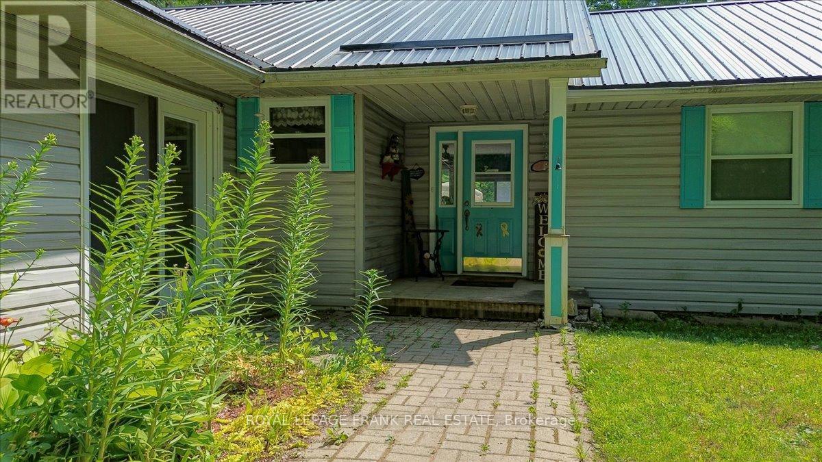 












6317 STIRLING MARMORA ROAD

,
Marmora and Lake (Marmora Ward),




Ontario
K0K2M0

