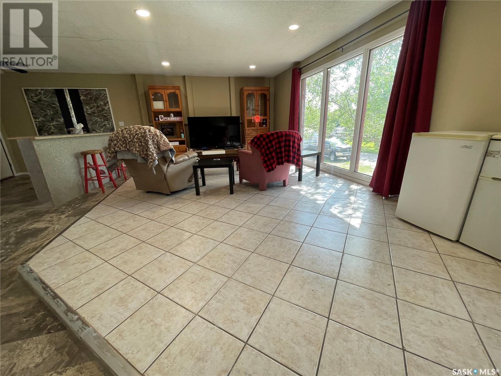 












304 5th AVENUE W

,
Coleville,




Saskatchewan
S0L0K0

