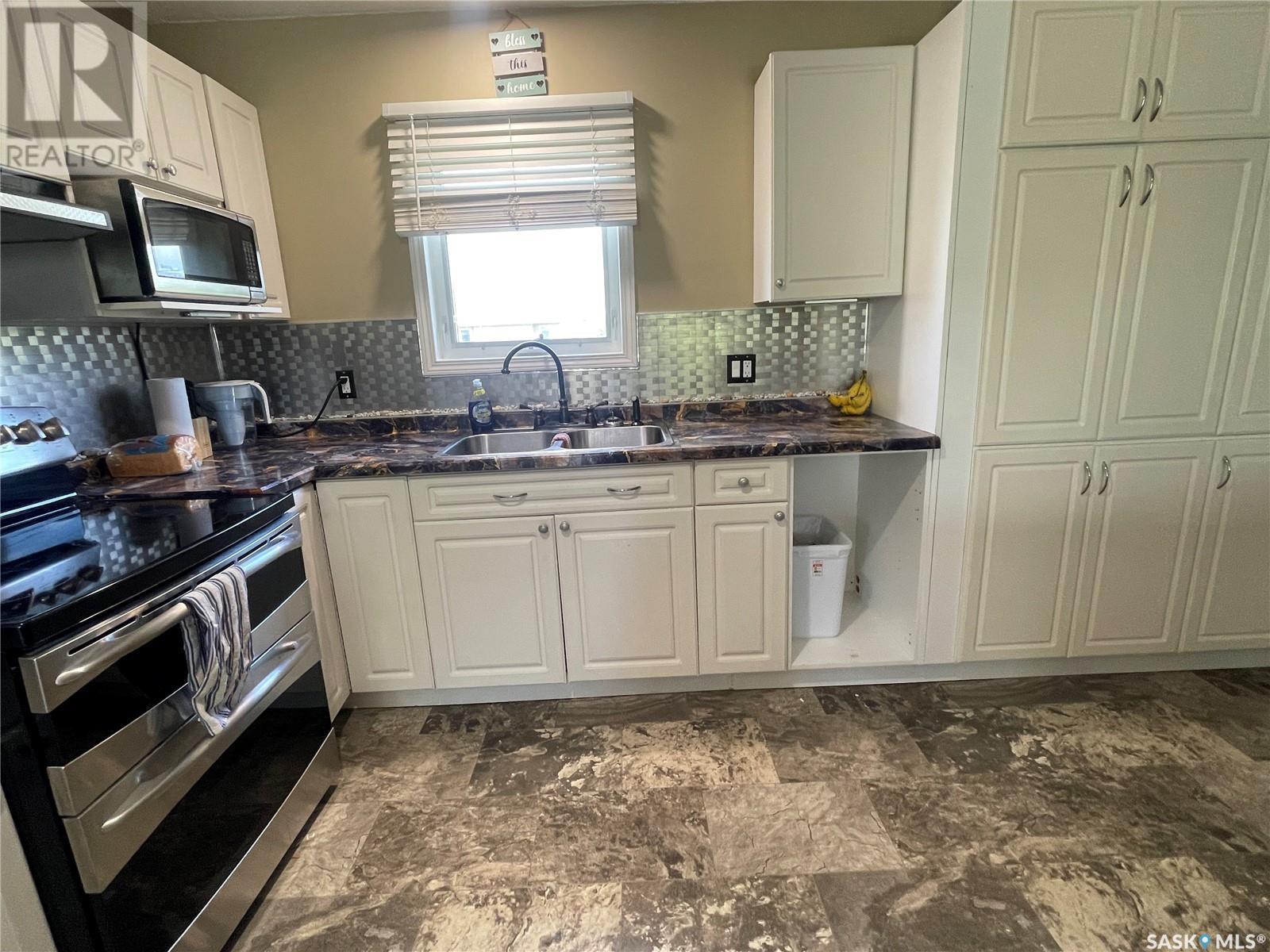 












304 5th AVENUE W

,
Coleville,




Saskatchewan
S0L0K0


