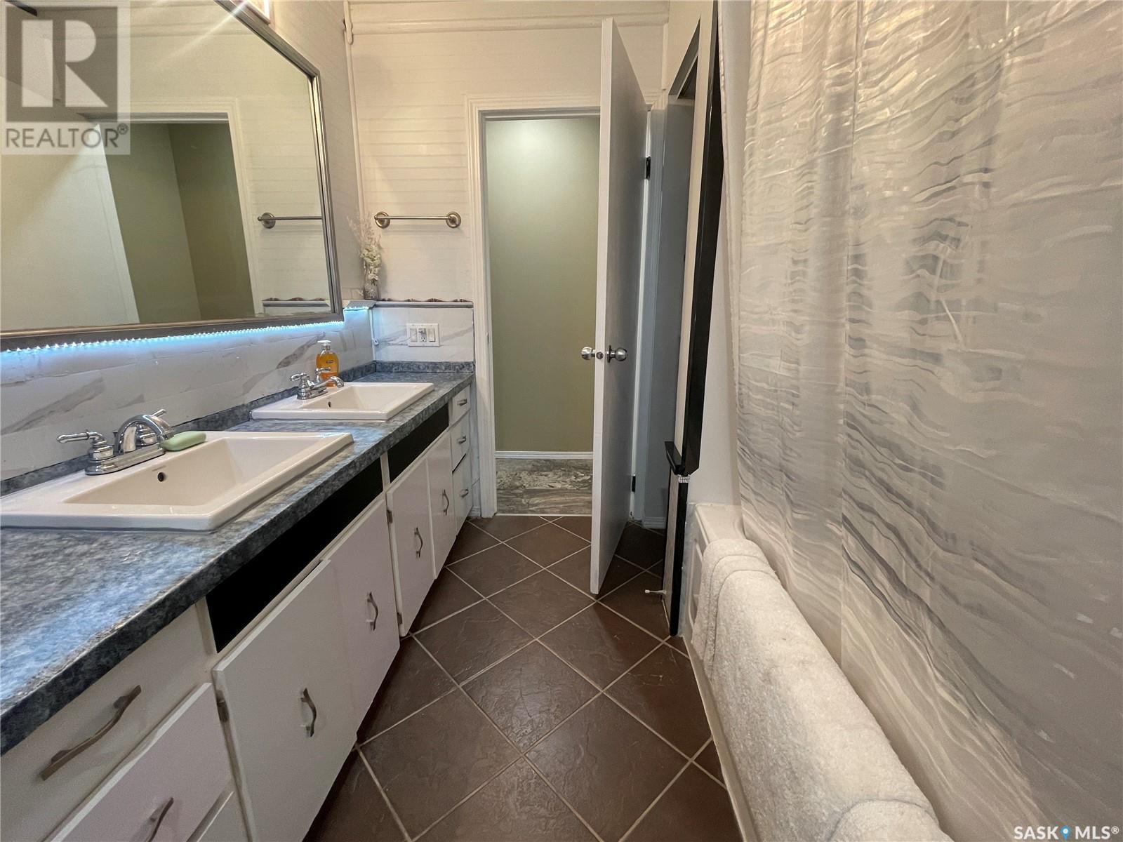 












304 5th AVENUE W

,
Coleville,




Saskatchewan
S0L0K0

