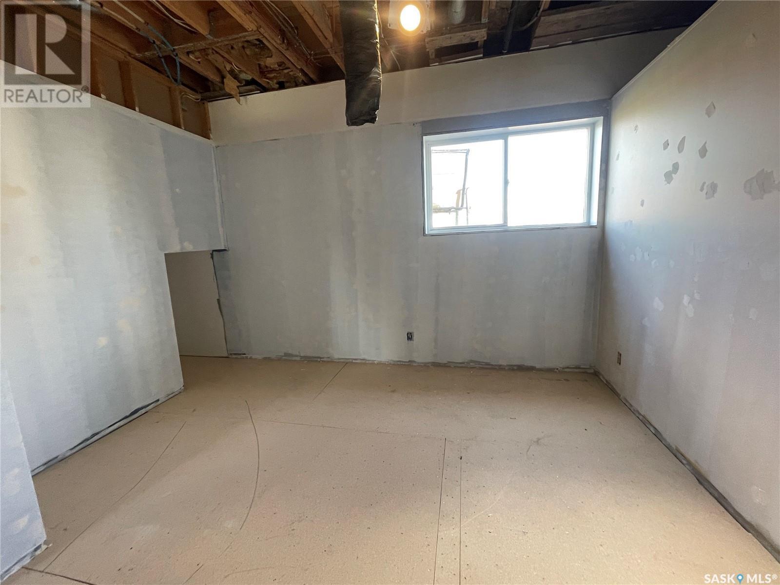 












304 5th AVENUE W

,
Coleville,




Saskatchewan
S0L0K0

