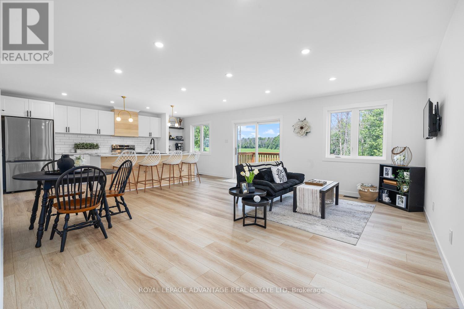 












1146 RIDEAU RIVER ROAD

,
Montague,




Ontario
K0G1N0

