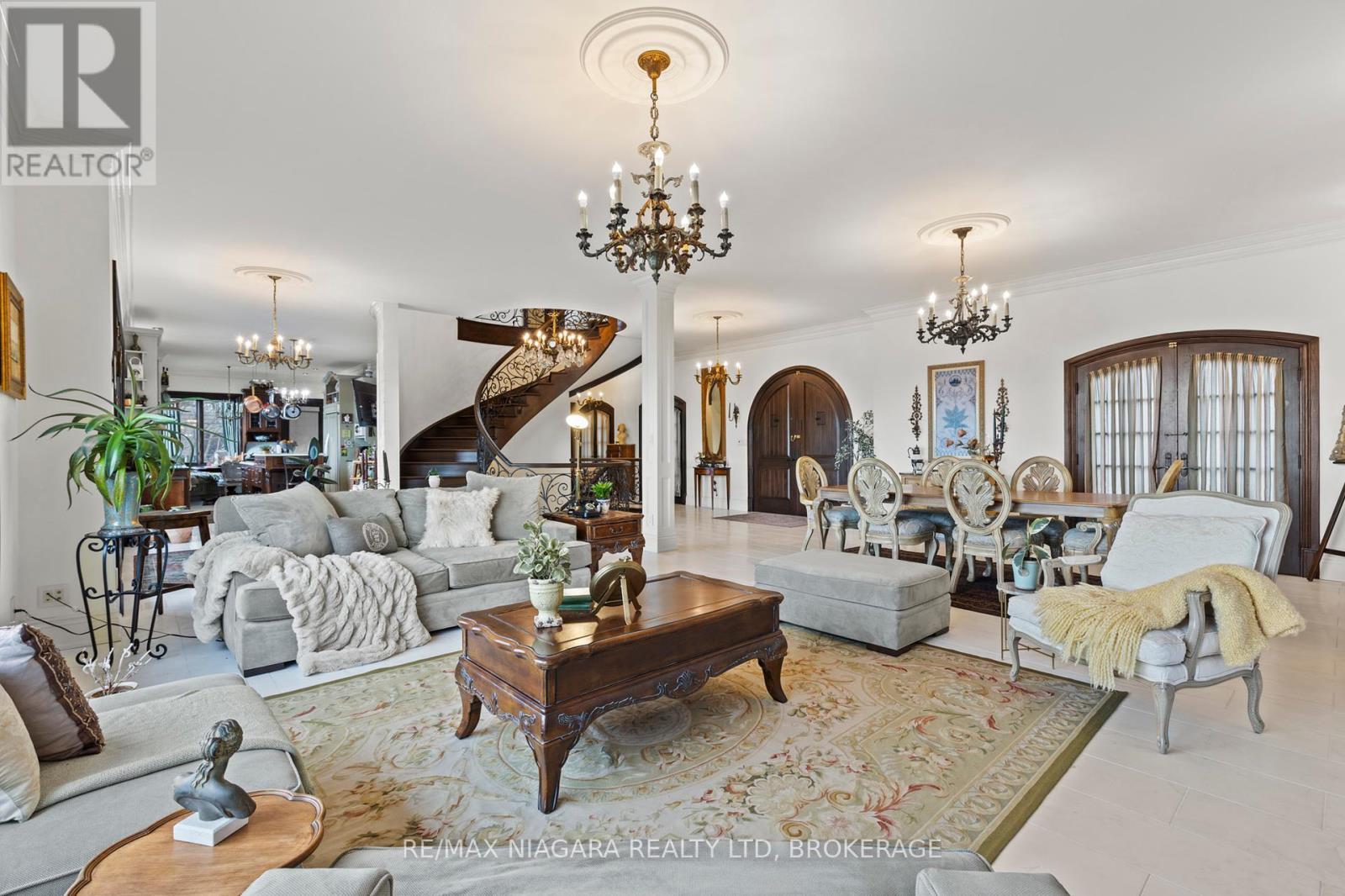 












358C MARTINDALE ROAD

,
St. Catharines (Martindale Pond),




Ontario
L2R6P9

