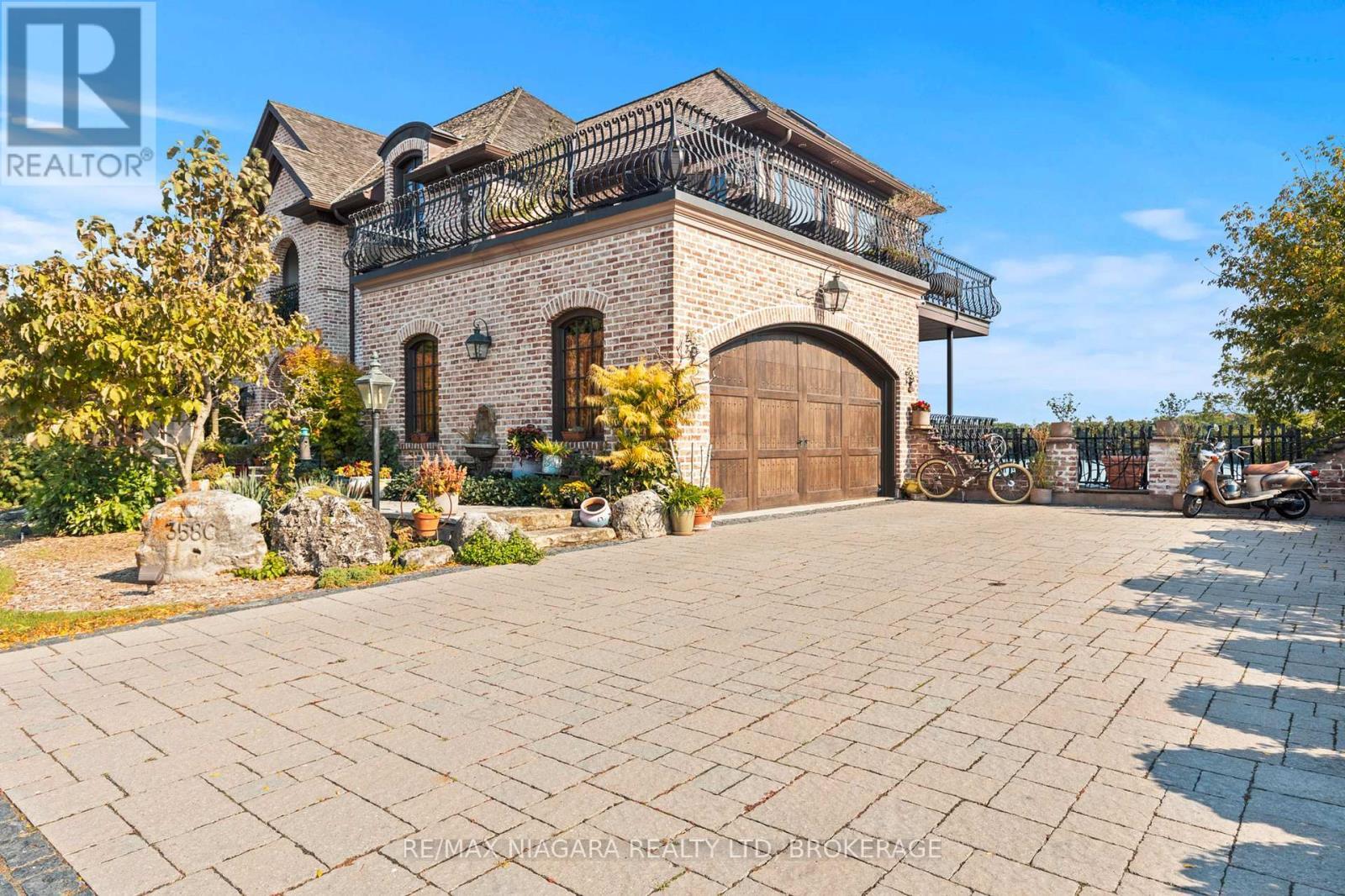 












358C MARTINDALE ROAD

,
St. Catharines (Martindale Pond),




Ontario
L2R6P9

