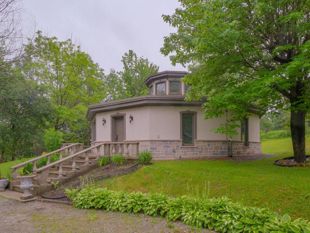 









3450


Ch. St-Roch N.

,
Rock Forest/Saint-Élie/Deauville (Sherbrooke),




QC
J1R0H3

