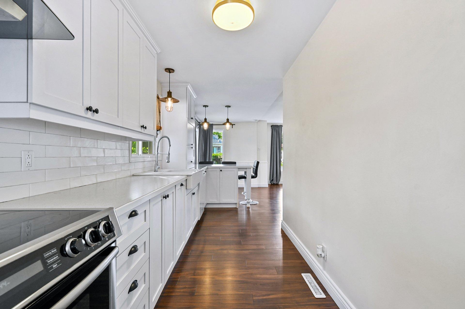 









17642


Rue Gravel

,
Mirabel,




QC
J7J1J4

