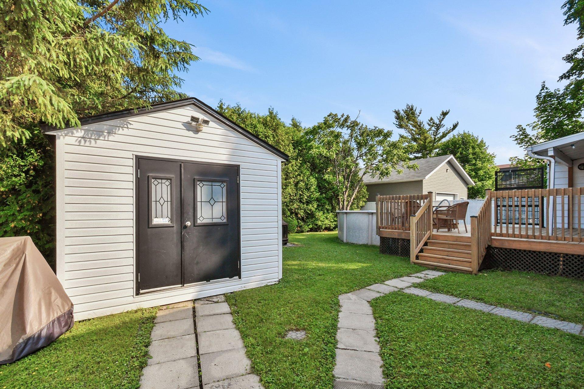 









17642


Rue Gravel

,
Mirabel,




QC
J7J1J4

