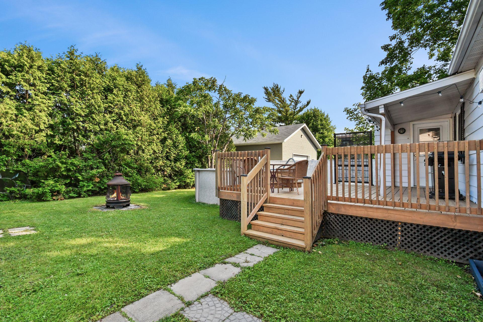 









17642


Rue Gravel

,
Mirabel,




QC
J7J1J4

