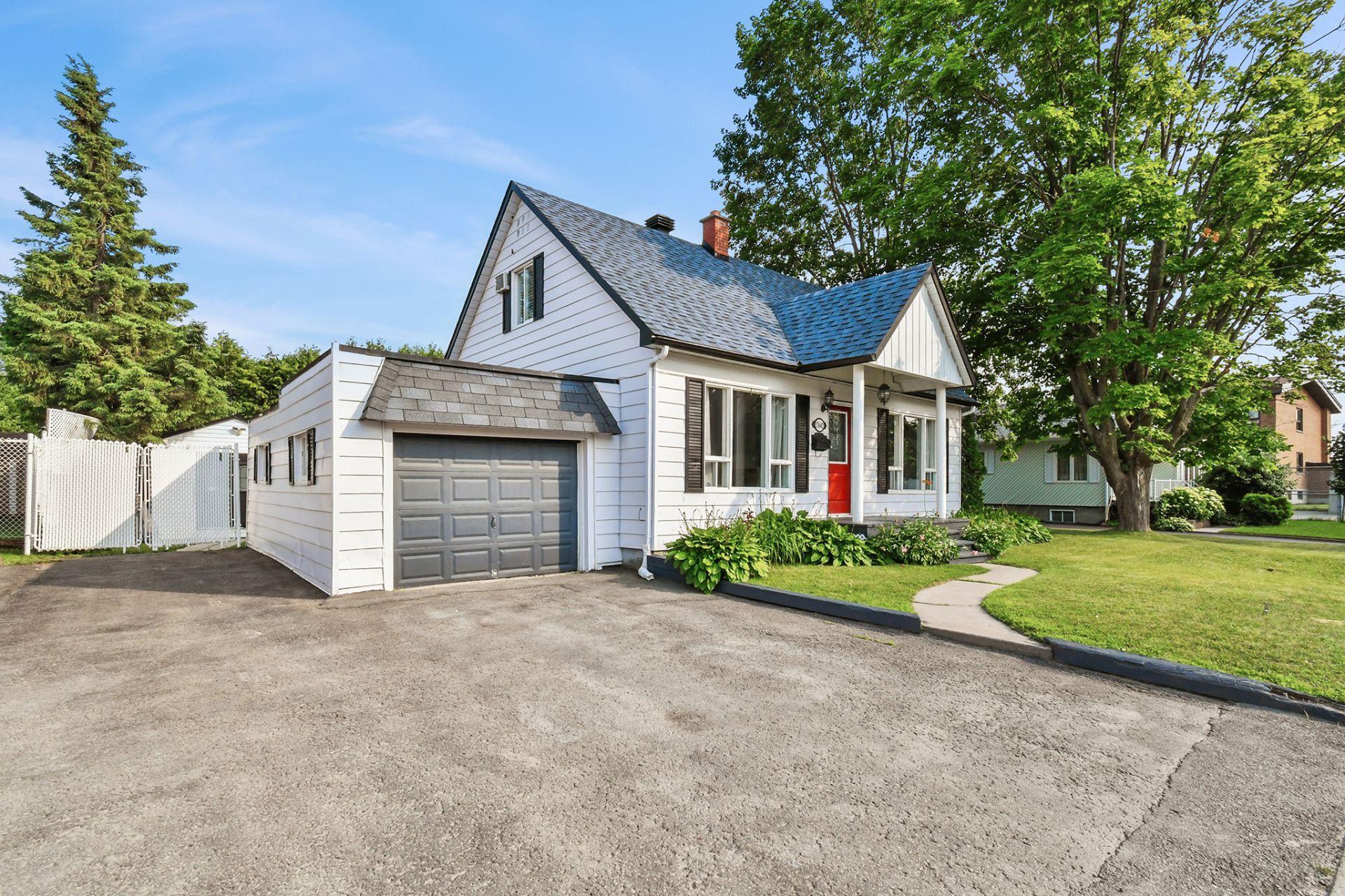 









17642


Rue Gravel

,
Mirabel,




QC
J7J1J4

