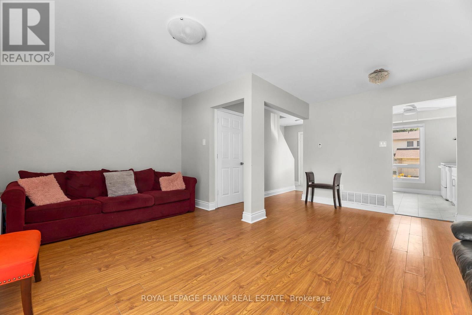 












32 - 611 GALAHAD DRIVE

,
Oshawa (Eastdale),




Ontario
L1K1M1

