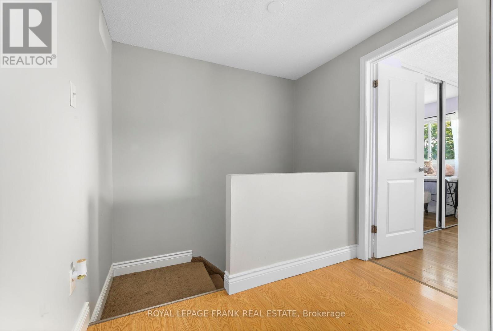 












32 - 611 GALAHAD DRIVE

,
Oshawa (Eastdale),




Ontario
L1K1M1


