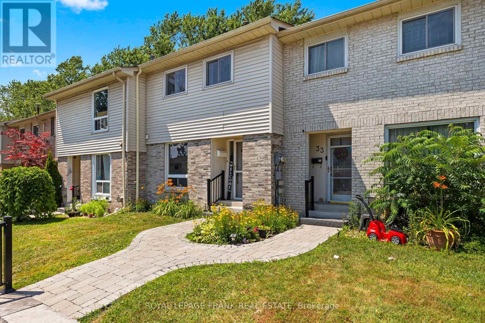 












32 - 611 GALAHAD DRIVE

,
Oshawa (Eastdale),




Ontario
L1K1M1


