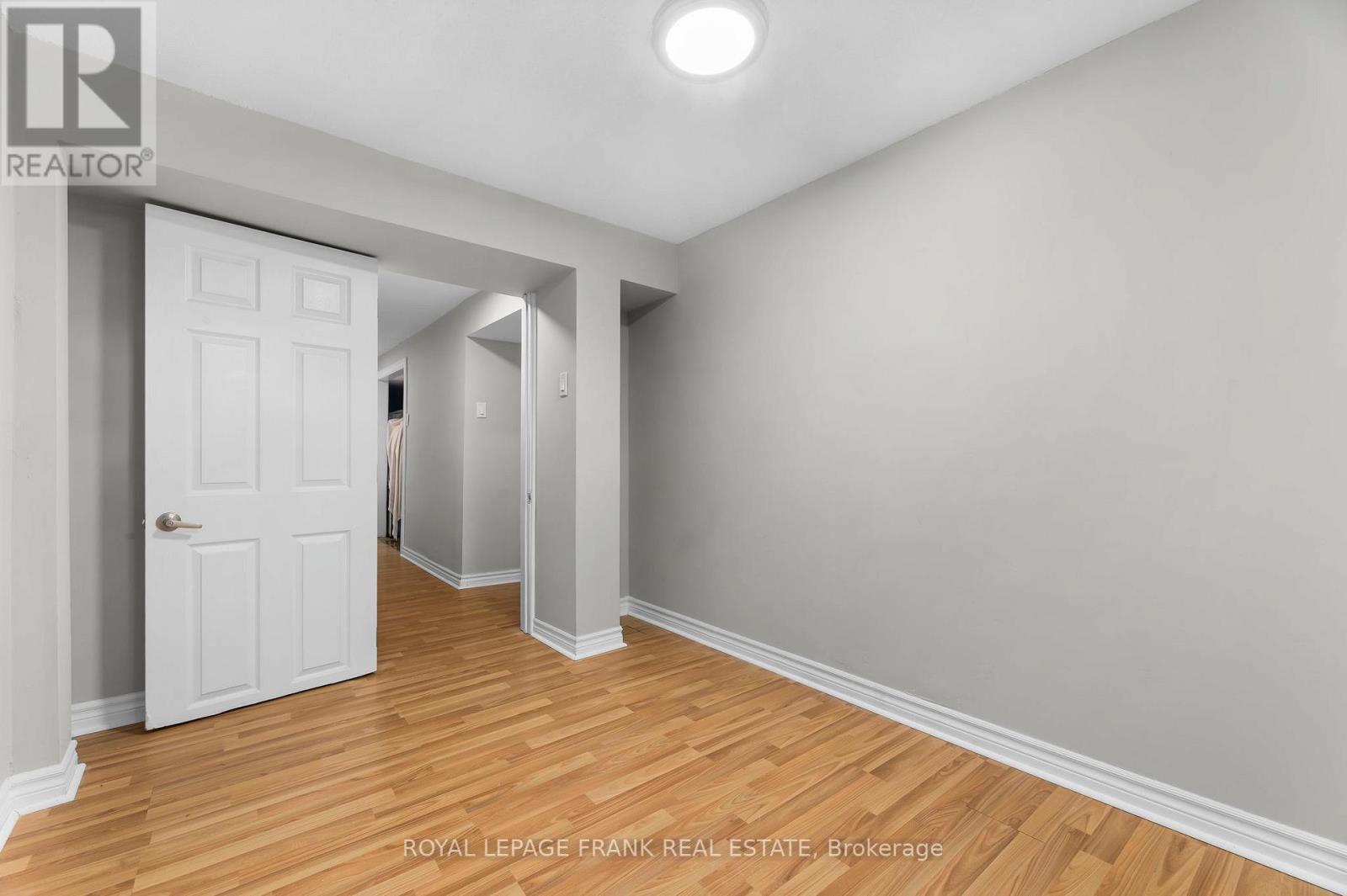












32 - 611 GALAHAD DRIVE

,
Oshawa (Eastdale),




Ontario
L1K1M1

