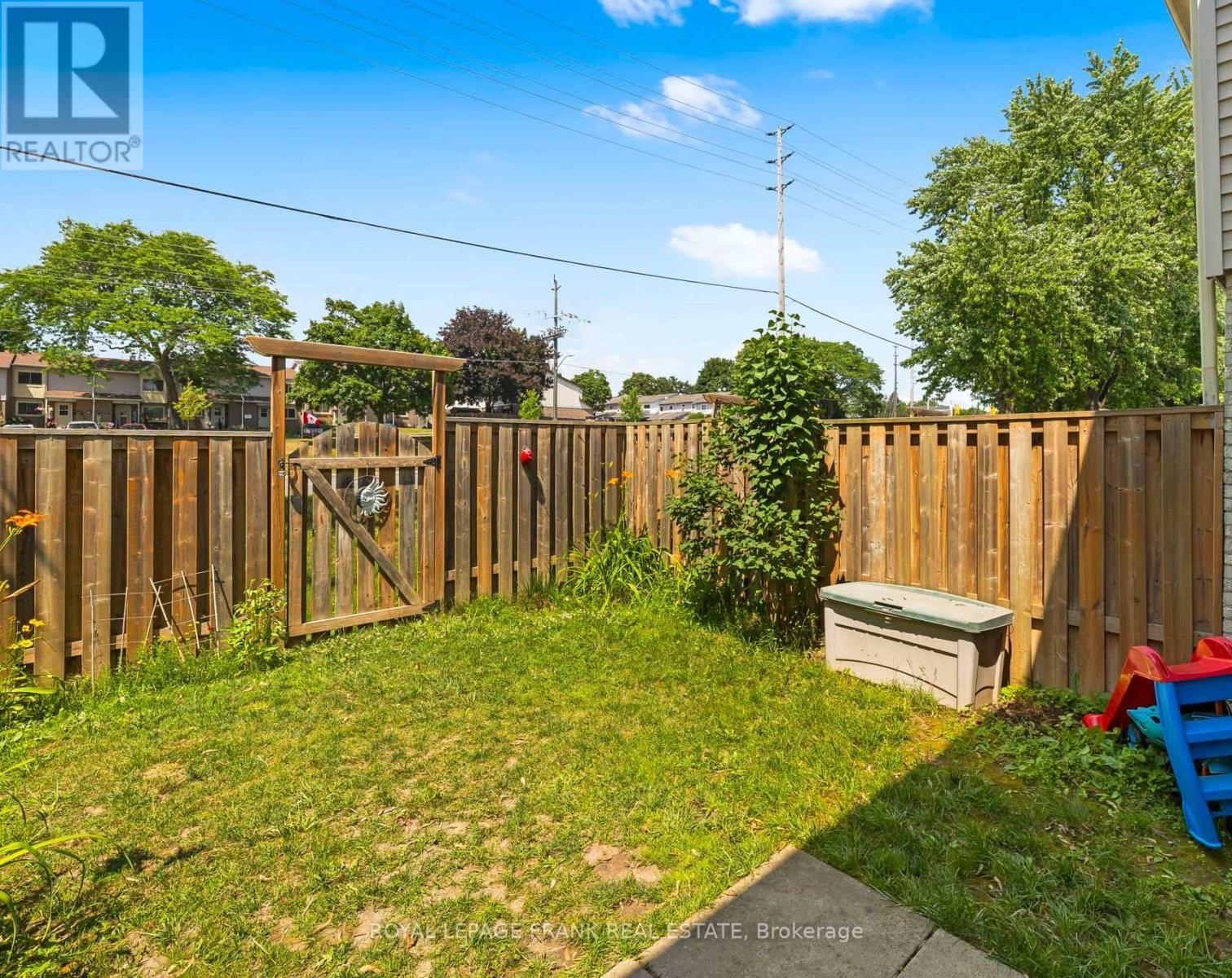 












32 - 611 GALAHAD DRIVE

,
Oshawa (Eastdale),




Ontario
L1K1M1

