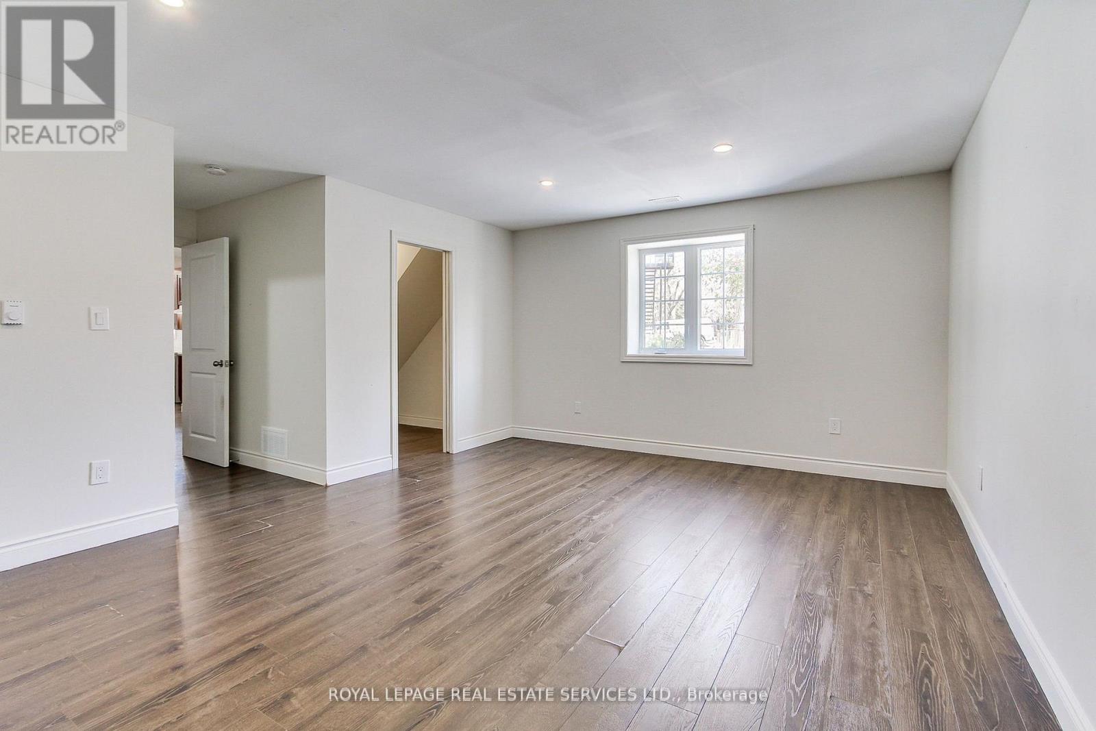 












395 BAY STREET

,
Brock,




Ontario
L0K1A0

