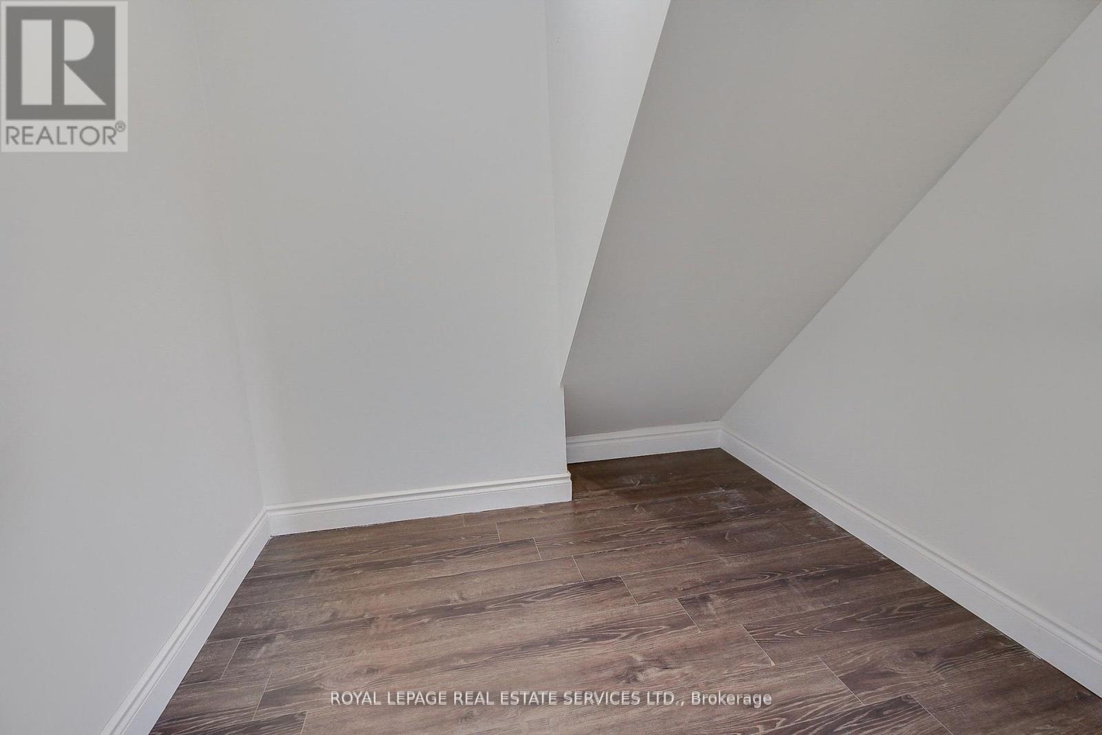 












395 BAY STREET

,
Brock,




Ontario
L0K1A0

