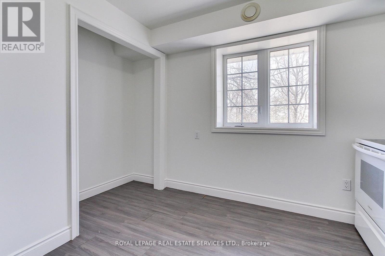












395 BAY STREET

,
Brock,




Ontario
L0K1A0


