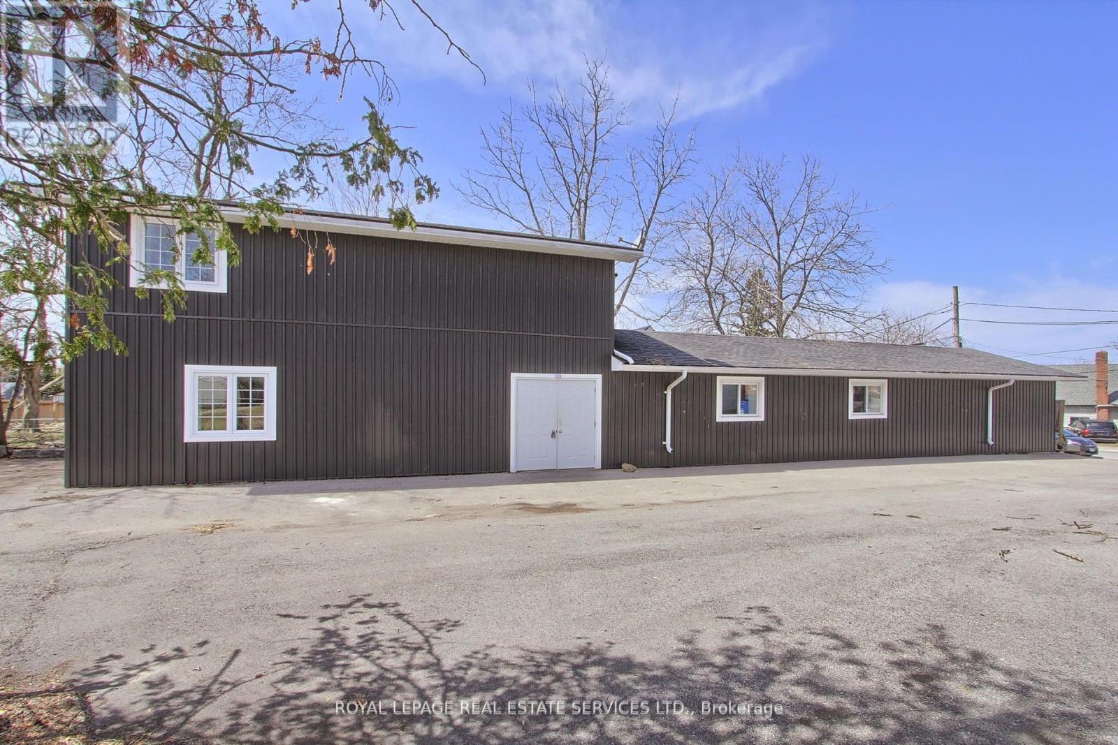 












395 BAY STREET

,
Brock,




Ontario
L0K1A0

