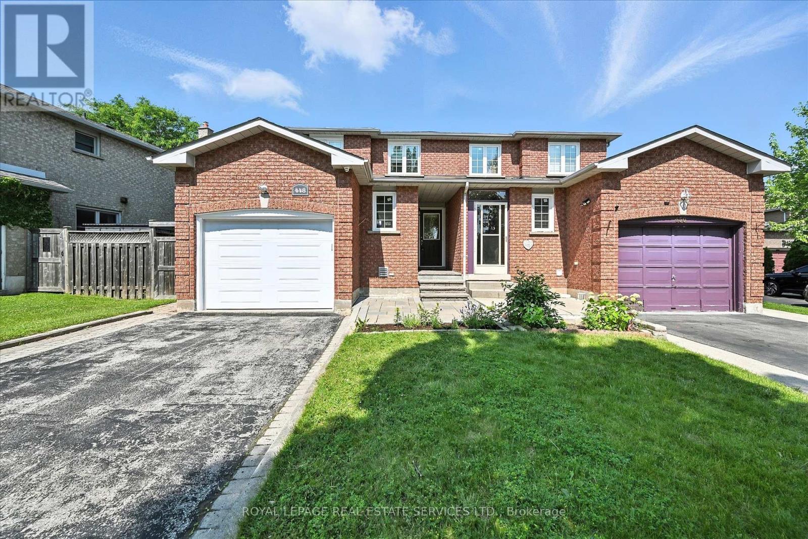 












448 MARLATT DRIVE

,
Oakville,




Ontario
L6H5X4

