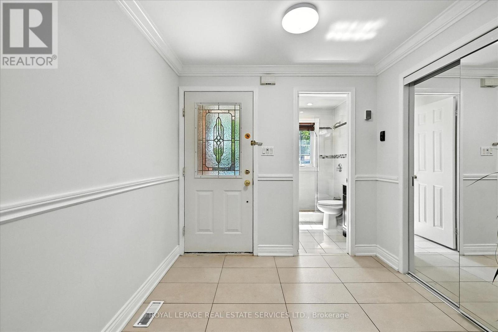 












448 MARLATT DRIVE

,
Oakville,




Ontario
L6H5X4

