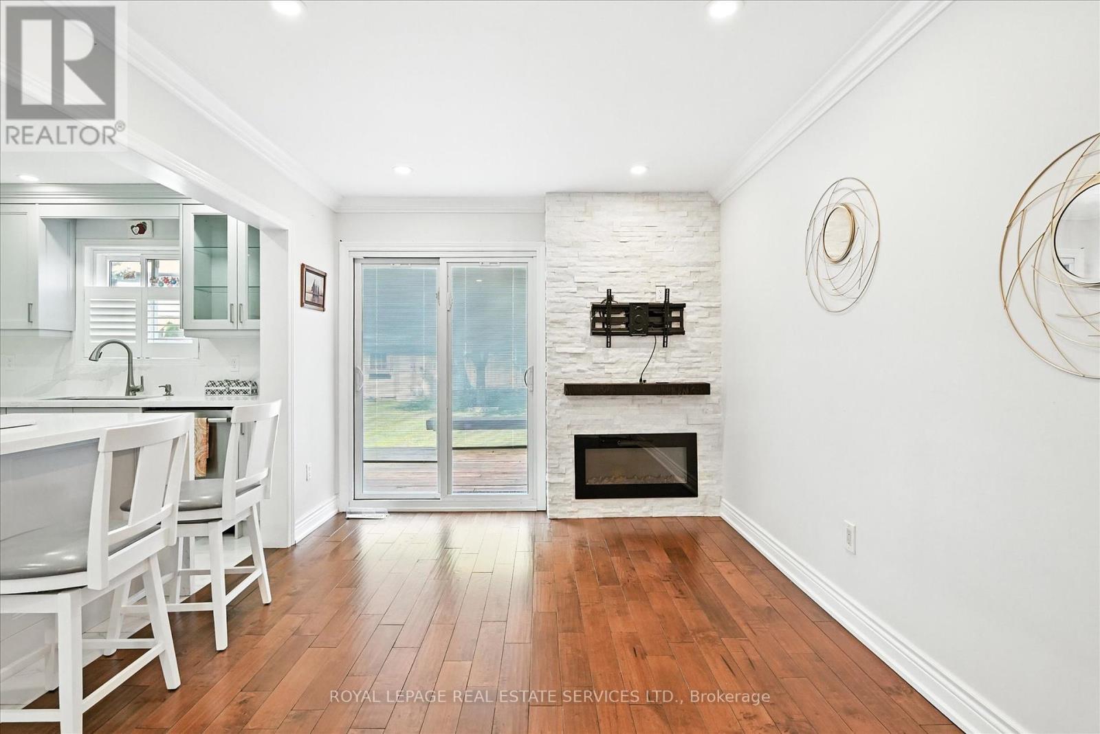 












448 MARLATT DRIVE

,
Oakville,




Ontario
L6H5X4

