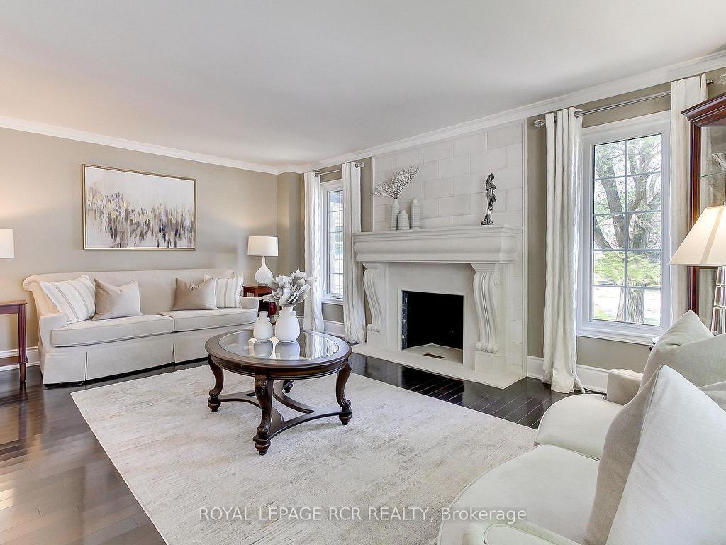 









646


Brooker

Ridge,
Newmarket,




ON
L3X 1V7

