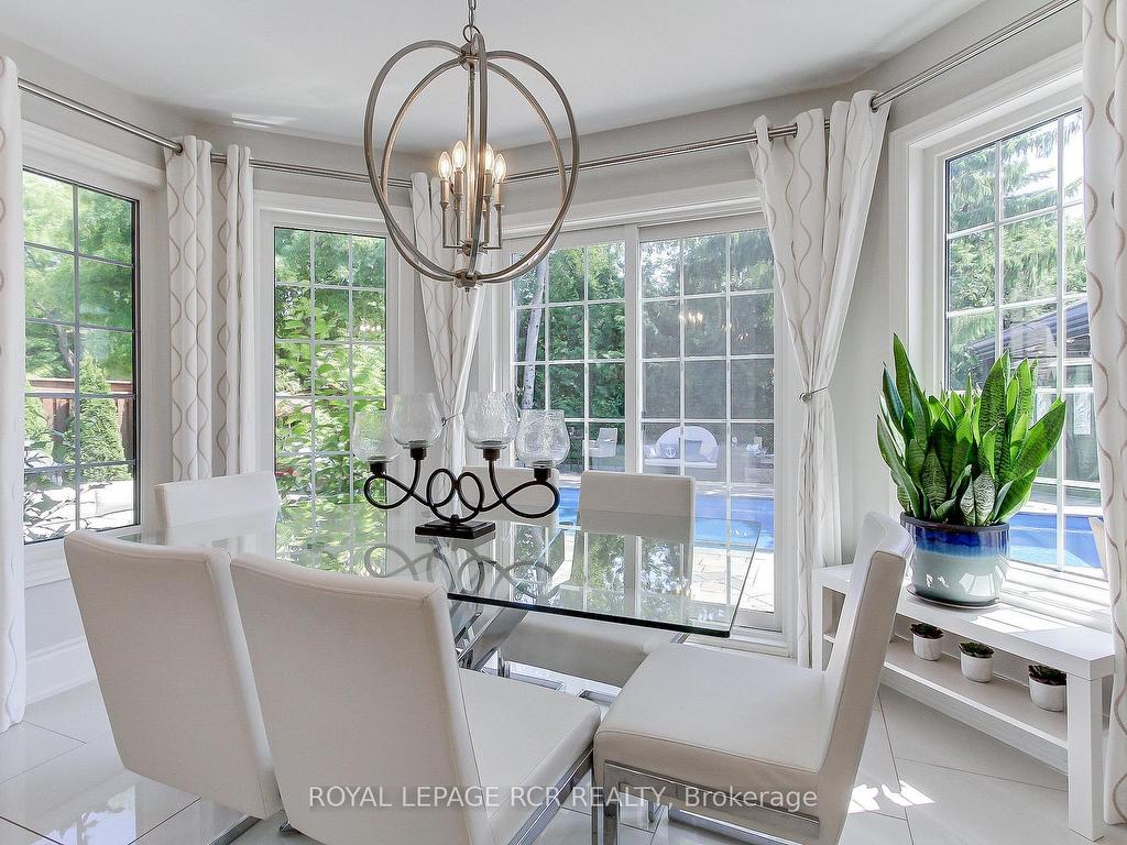 









646


Brooker

Ridge,
Newmarket,




ON
L3X 1V7


