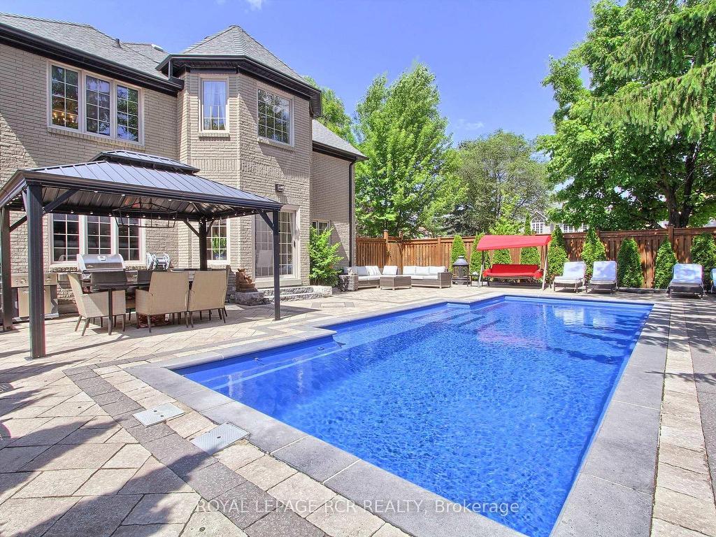 









646


Brooker

Ridge,
Newmarket,




ON
L3X 1V7

