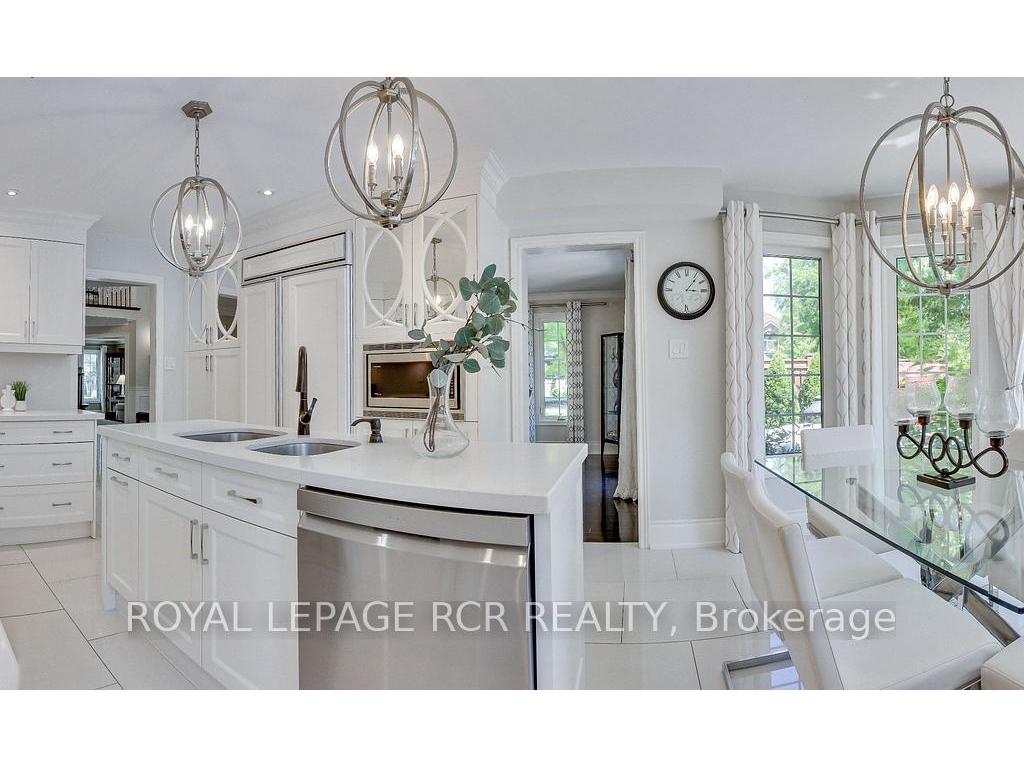 









646


Brooker

Ridge,
Newmarket,




ON
L3X 1V7

