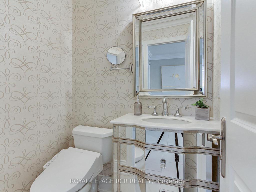 









646


Brooker

Ridge,
Newmarket,




ON
L3X 1V7

