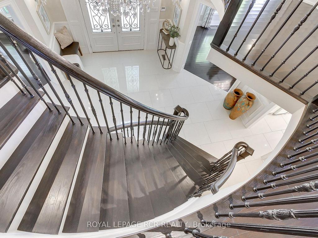 









646


Brooker

Ridge,
Newmarket,




ON
L3X 1V7

