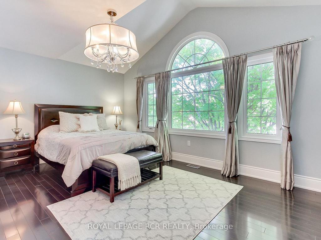 









646


Brooker

Ridge,
Newmarket,




ON
L3X 1V7

