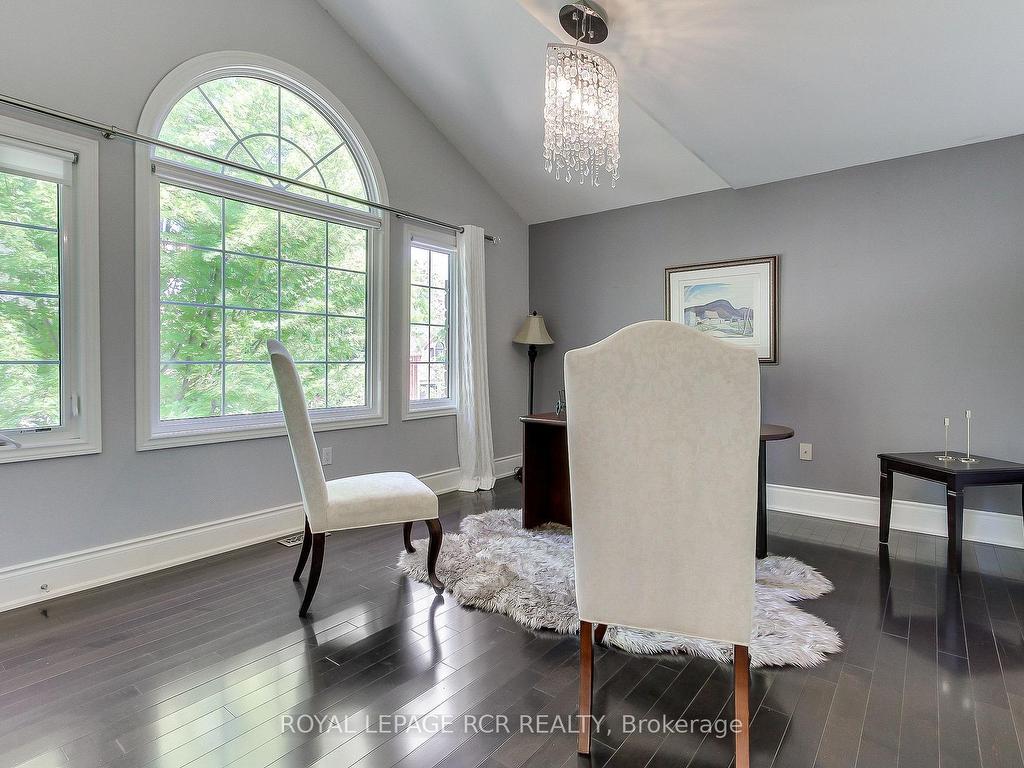 









646


Brooker

Ridge,
Newmarket,




ON
L3X 1V7

