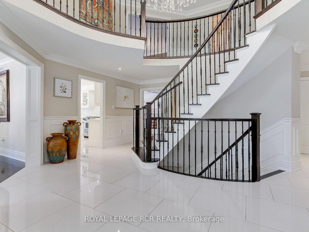 









646


Brooker

Ridge,
Newmarket,




ON
L3X 1V7

